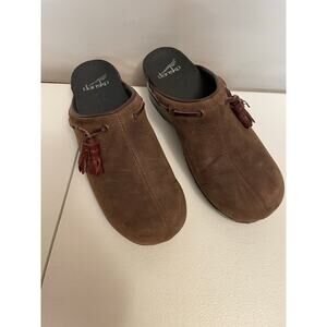 Dansco clog women’s size 39 brown leather with tassel slip on‎